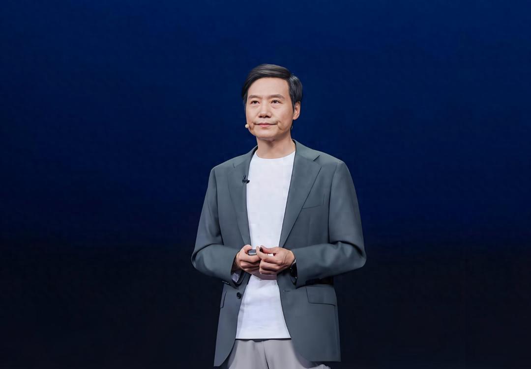 小米股价跌破40港元：市值降至1万亿港元雷军成了舆论“出气筒” - 雷递网